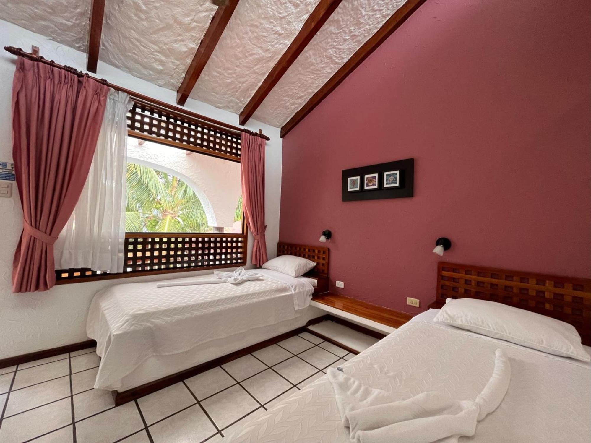 Hotel Silberstein Puerto Ayora  Exterior foto